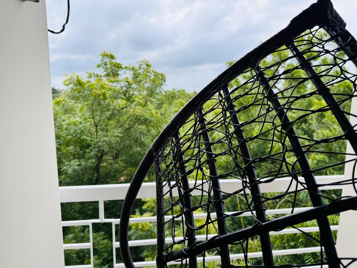 Botanica Retreat A cozy living space - Ferienwohnung Hyderabad