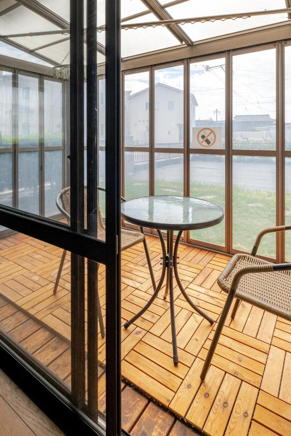 グループ宿泊に最適 Spacious Home Base by Yadoya - B&B Yokkaichi