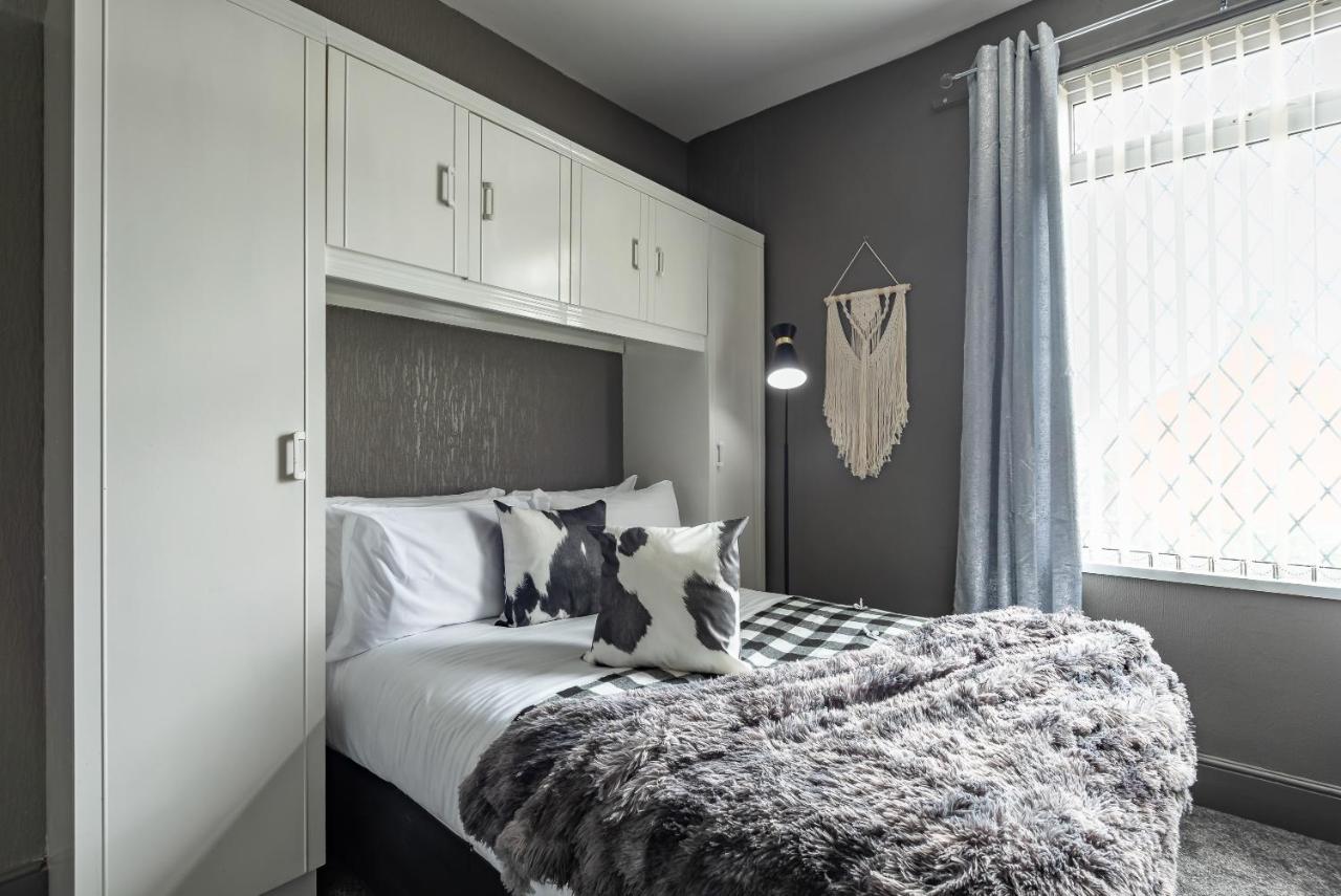 Testimony 3 Bedrm 2 bathroom Cozy Cushy Calm Home - Bed and Breakfast Kingston upon Hull