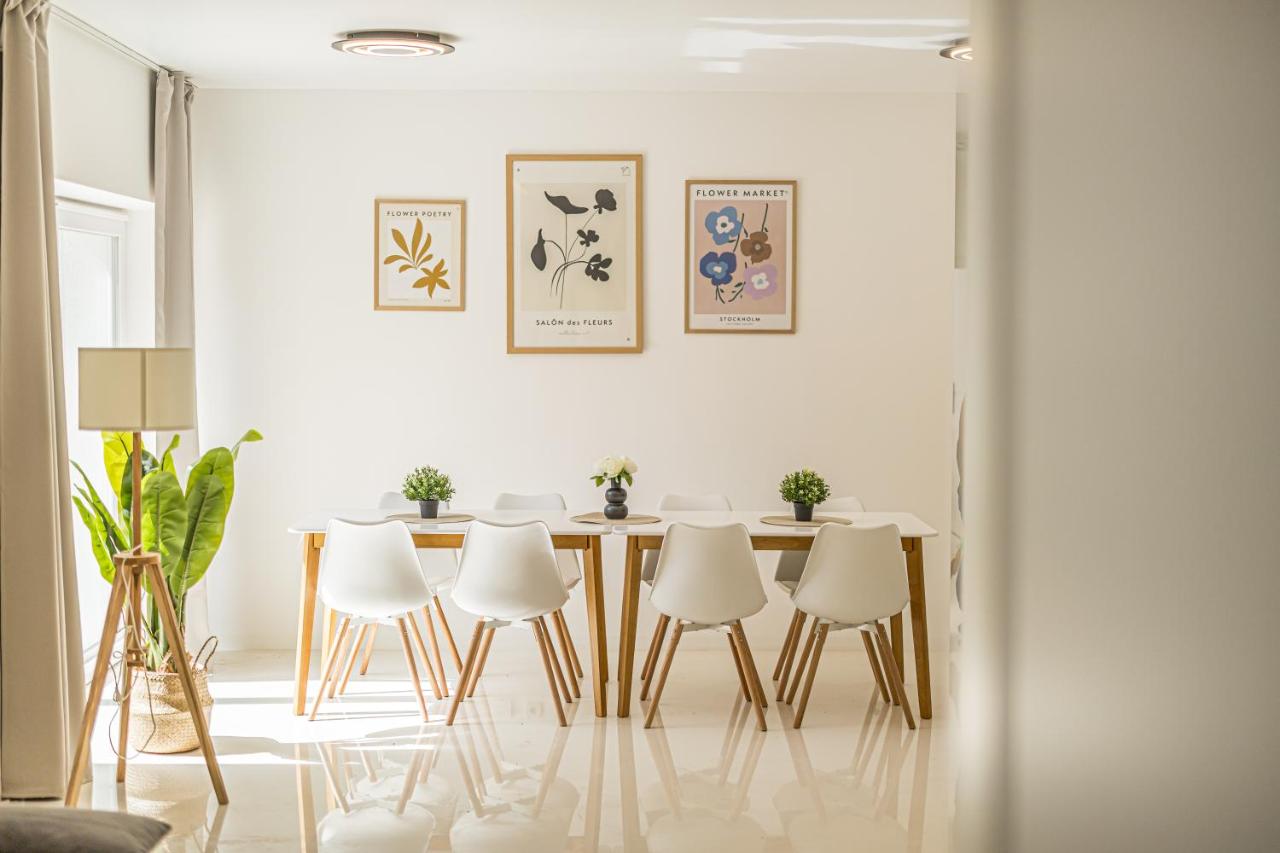 P1 Premium-Suite, 4 Zimmer, 105 qm, Parkplatz - B&B Halle