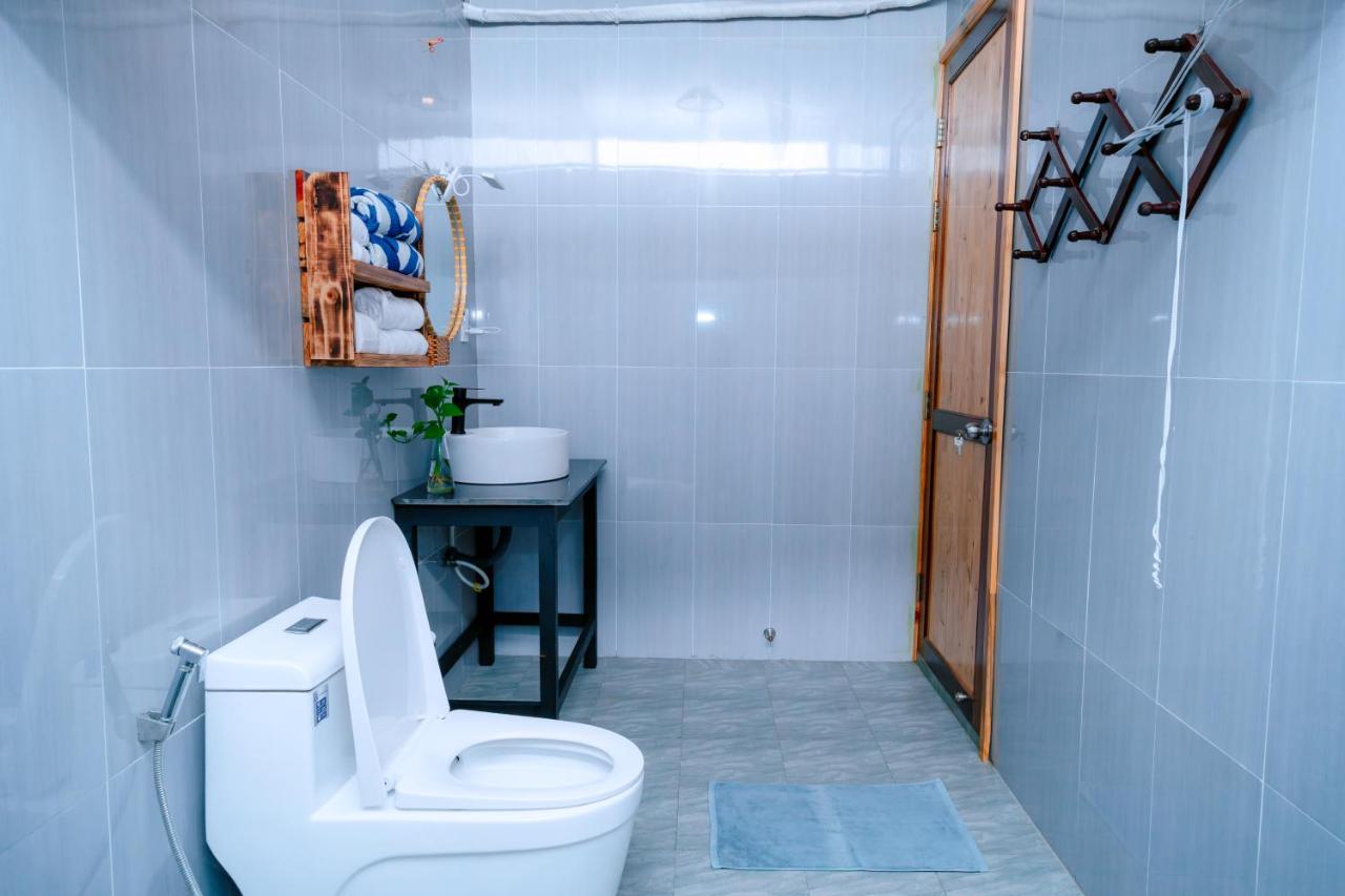 Habitación Triple con vistas al jardín