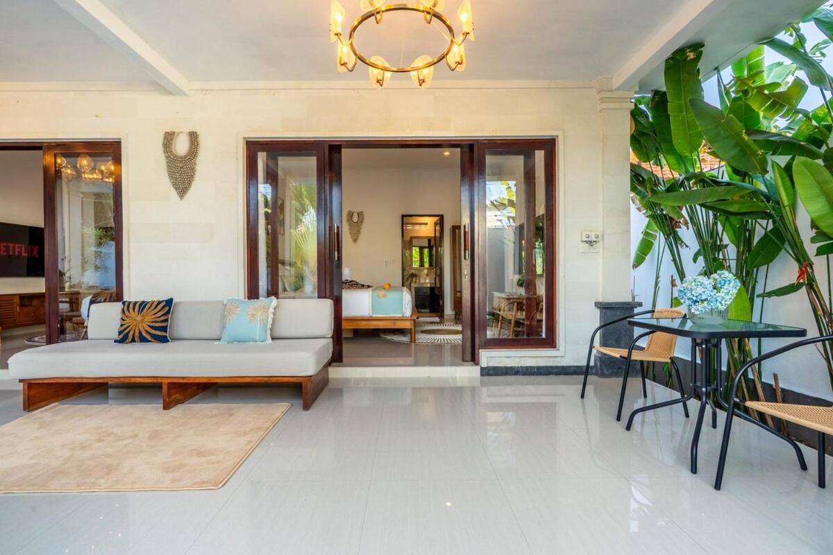 Arts Heliconia Villa Two-Bedroom Private Pool Kuta - B&B Kerobokan