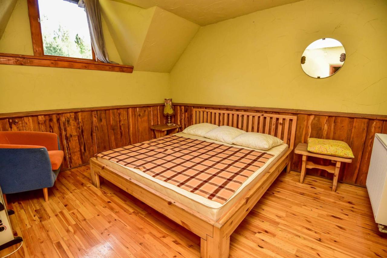 Three-Bedroom Apartment with Balcony