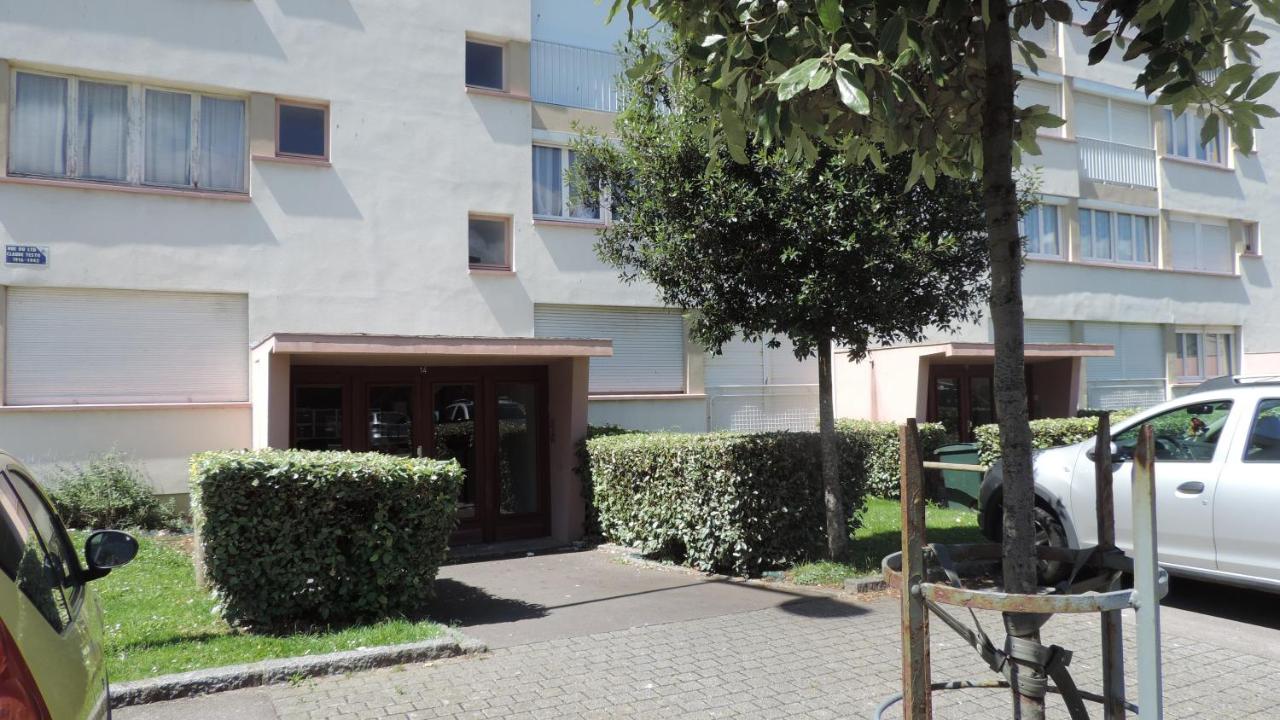 ESPLANADE FRONT DE MER 109 1er Etage Lit fait wifi Taxe de Séjour incluse - Chambres d'hôtes Le Tréport