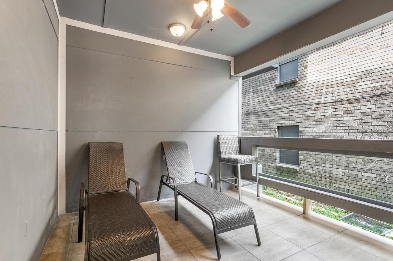 Spacious and Fully Furnished Condo Near St. Charles - Ferienwohnung New Orleans