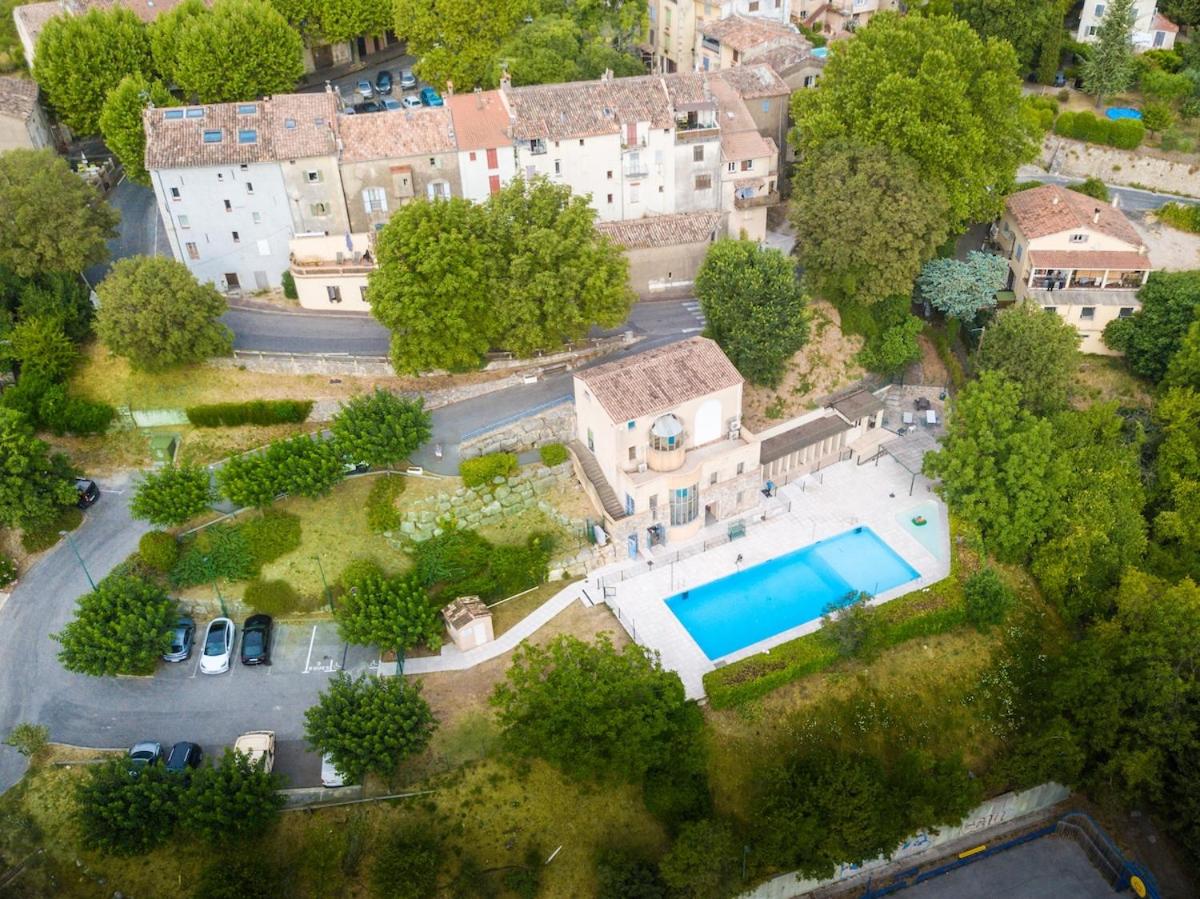 Joli 3P - Piscine & Parking - B&B Bargemon