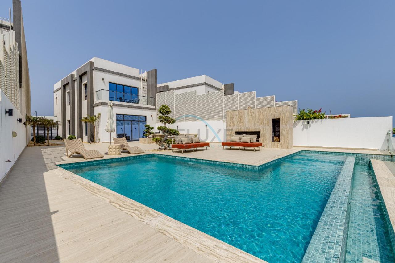 Villa with Private Pool, Near Reef Oasis Diving Center And Just Minutes from Address Beach Resort, Al Dana Island, Fujairah - B&B Fujairah
