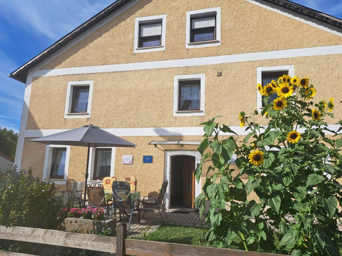 Gästehaus Ulrike - Ferienwohnung Steinberg am See