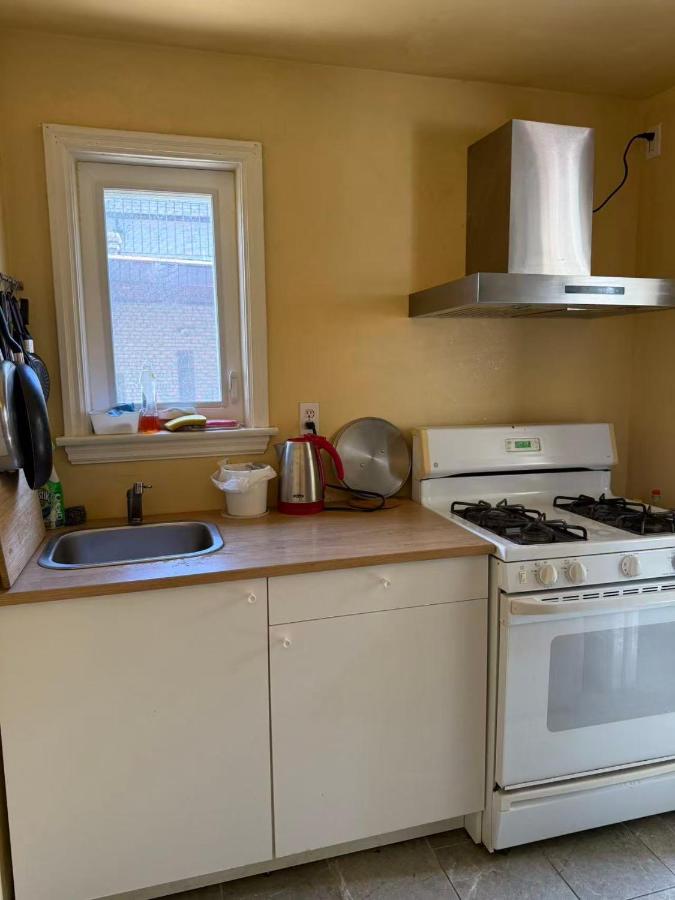 Tom home - B&B Toronto