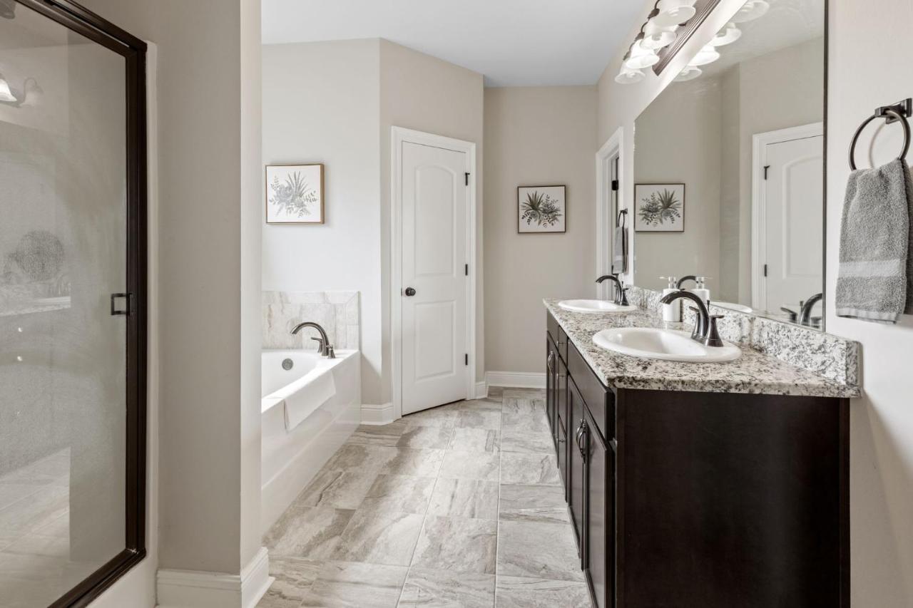 3 Bedroom Family Home in Lake Charles - Chambres d’hôtes Lake Charles