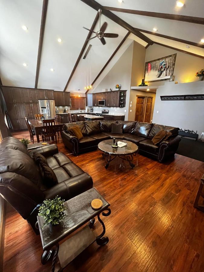 Grizzly Den - Chambres d’hôtes Valemount