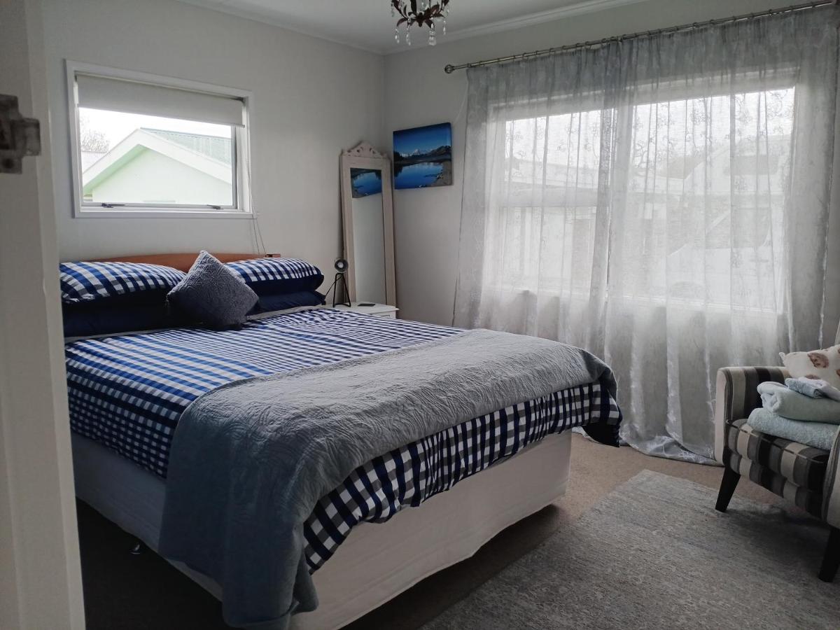 Three Doors Whole 3bdr Home Central Motueka - B&B Motueka