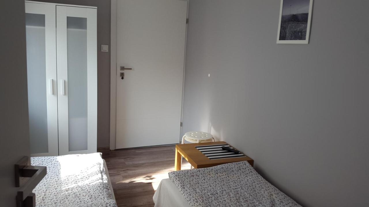 Petite Chambre Lits Jumeaux