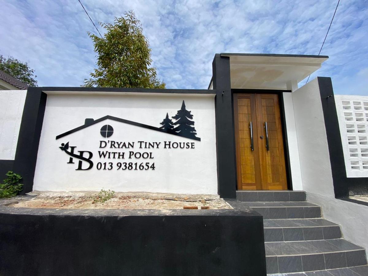D'Ryan Tiny House with Private Pool - Chambres d’hôtes Jeniang