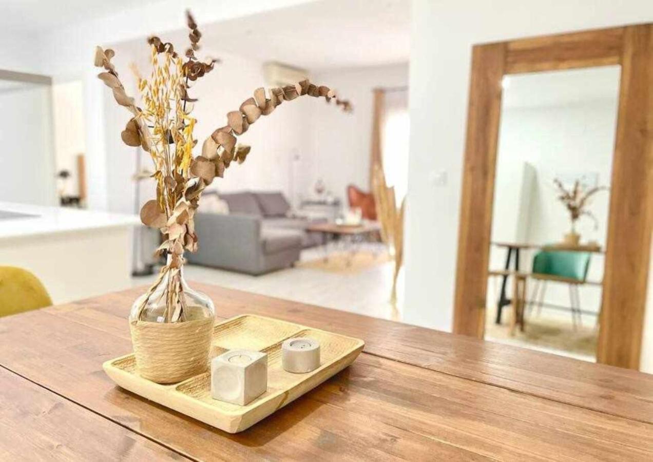 Elegante apartamento 6-8pax AV Palmera 3D 2B - B&B Sevilla