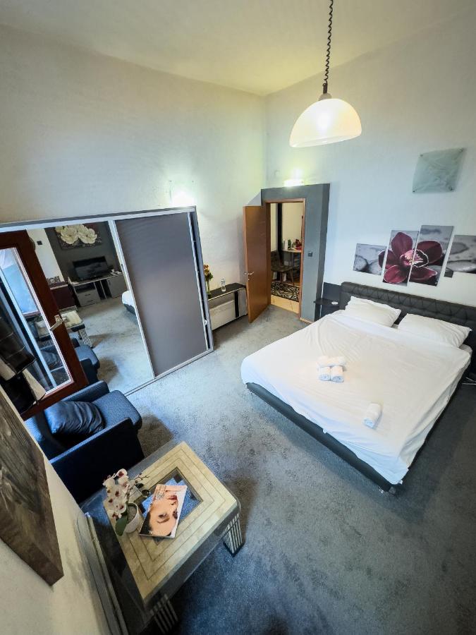 Apartamento con vistas al jardín