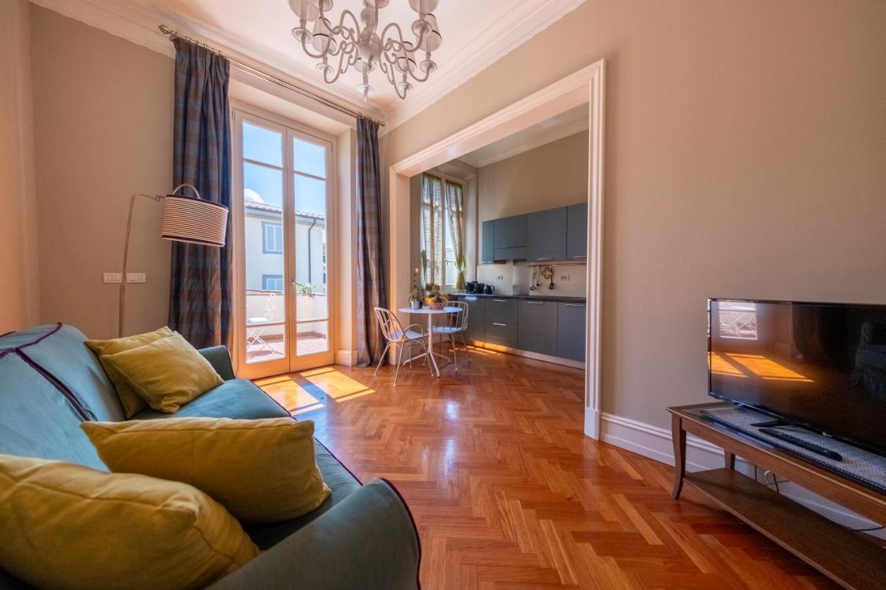 One-Bedroom Apartment with Terrace