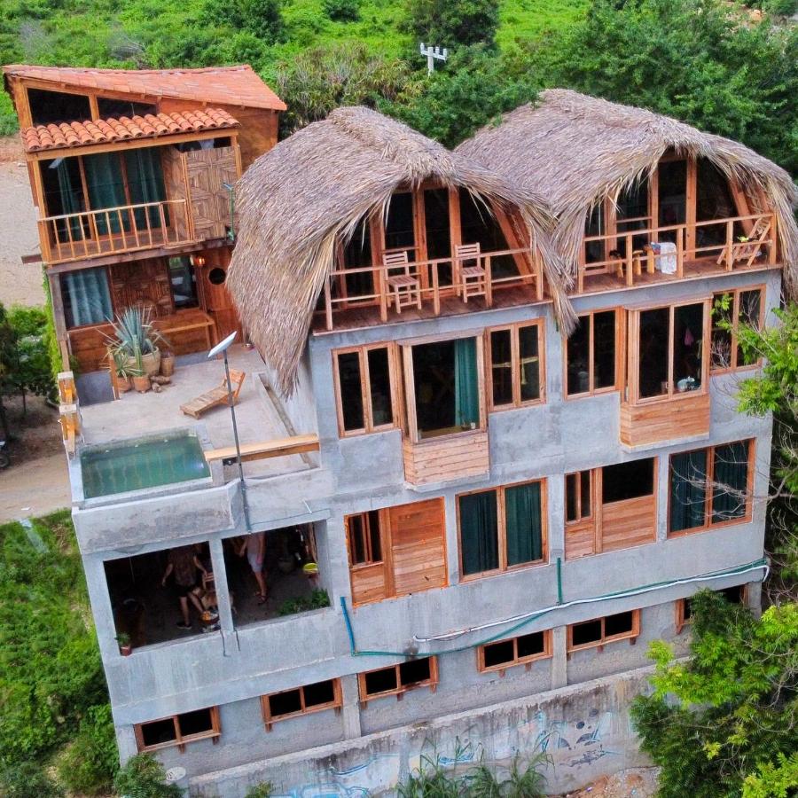 La Arbolita - B&B Brisas de Zicatela