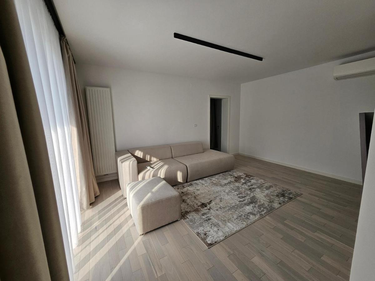 Zuba Residence - Bed and Breakfast Dumbrăviţa