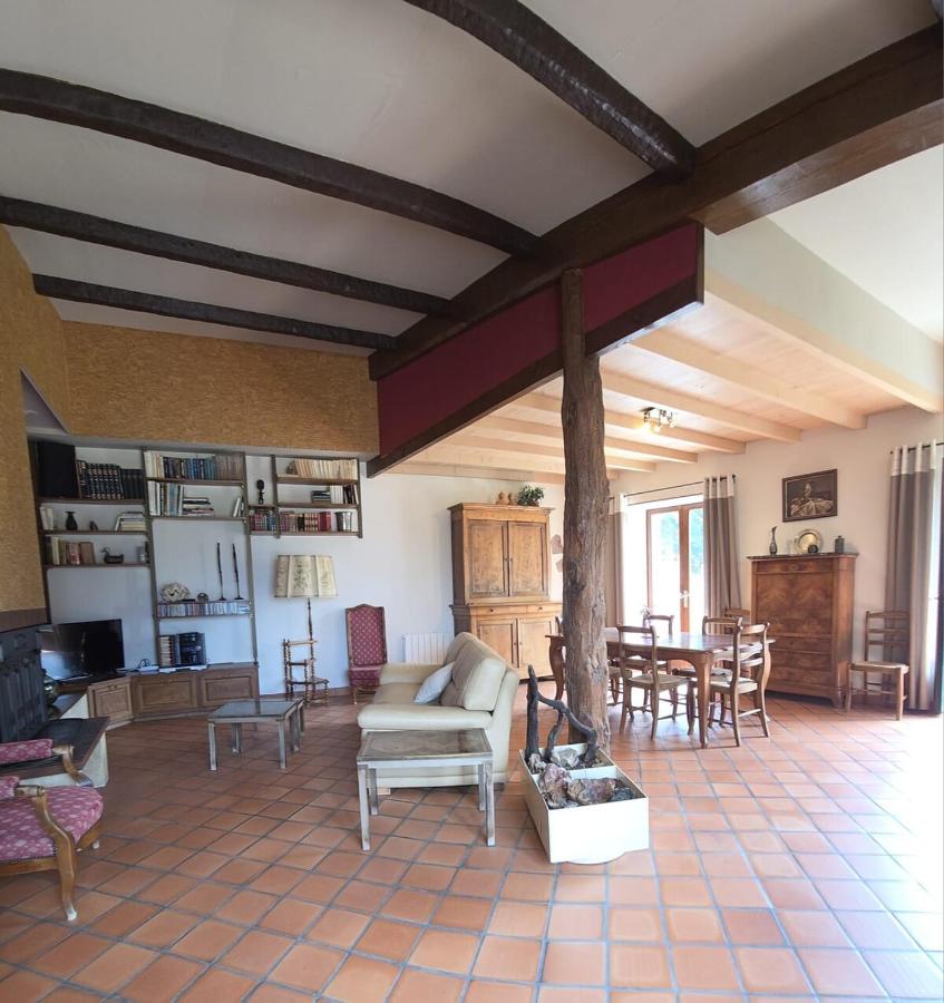 Maison Familiale au coeur du Puy de dôme - B&B Ravel