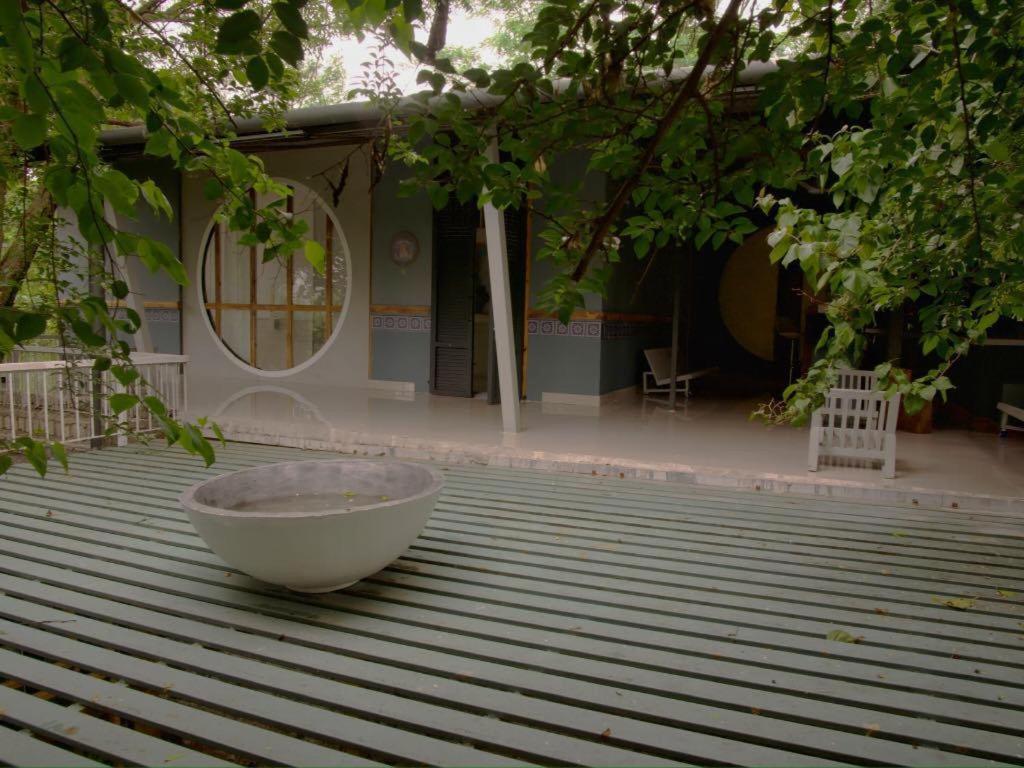 Clear Mountains Properties - B&B Kharakvasla