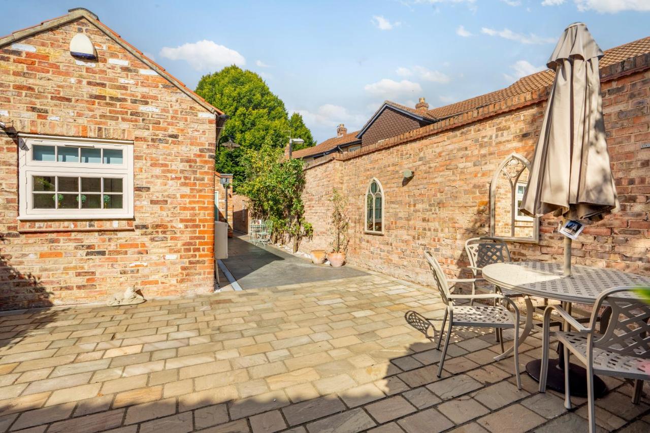 Moatside Gate - B&B York