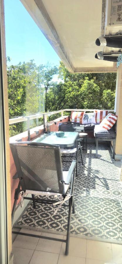 Spacious 3 room close to tram and amenities - B&B Nice