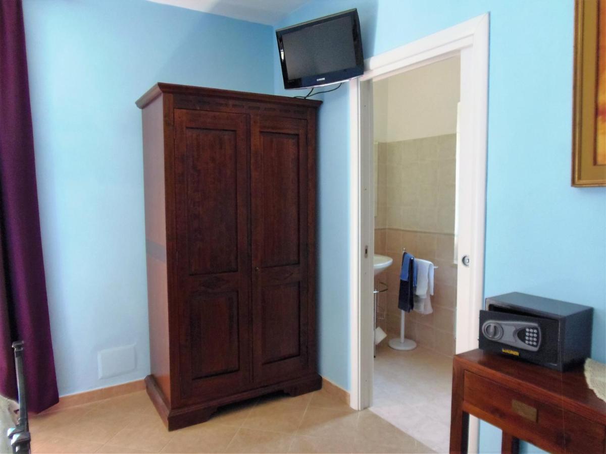 Deluxe Double or Twin Room with City View