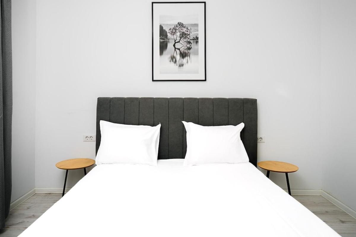 Escape Hub Residence Militari 2 - B&B Chiajna