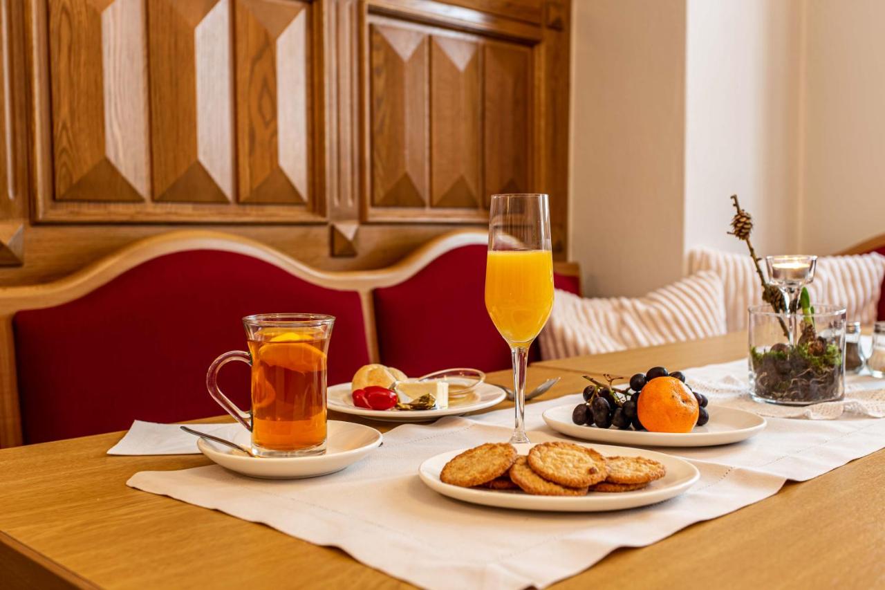 NEU - Dachsuite - Sauna - Terrasse - 4P - Frühstück buchbar - B&B Schneeberg