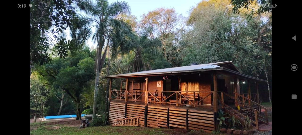 Arami Lodge - Bed and Breakfast Puerto Leoni