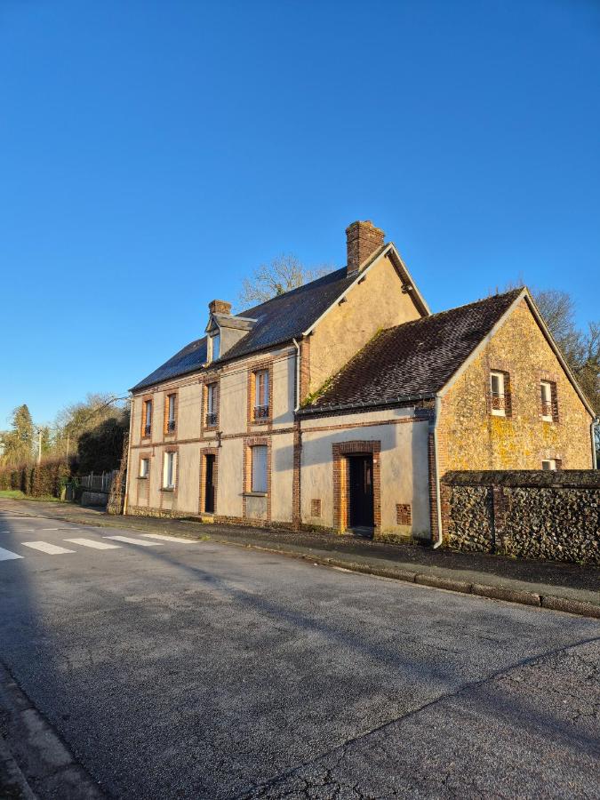Maison de campagne - fêtes autorisées & jacuzzi - B&B Notre-Dame-d'Aspres