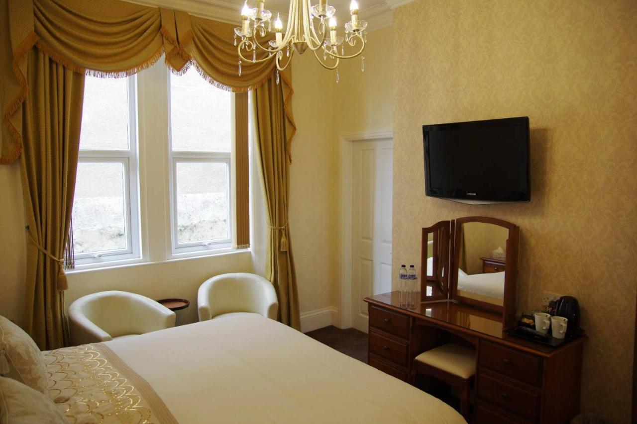 Twin Room - Ground Floor