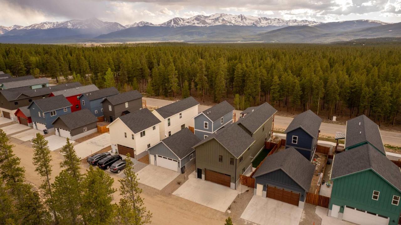 4BR Shuffleboard Deck EV Charger Pets Okay - Chambres d'hôtes Leadville