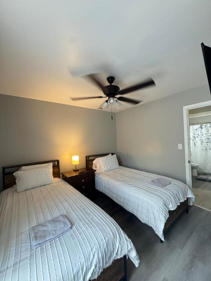 3 bedroom Town home - Bed and Breakfast Charlotte