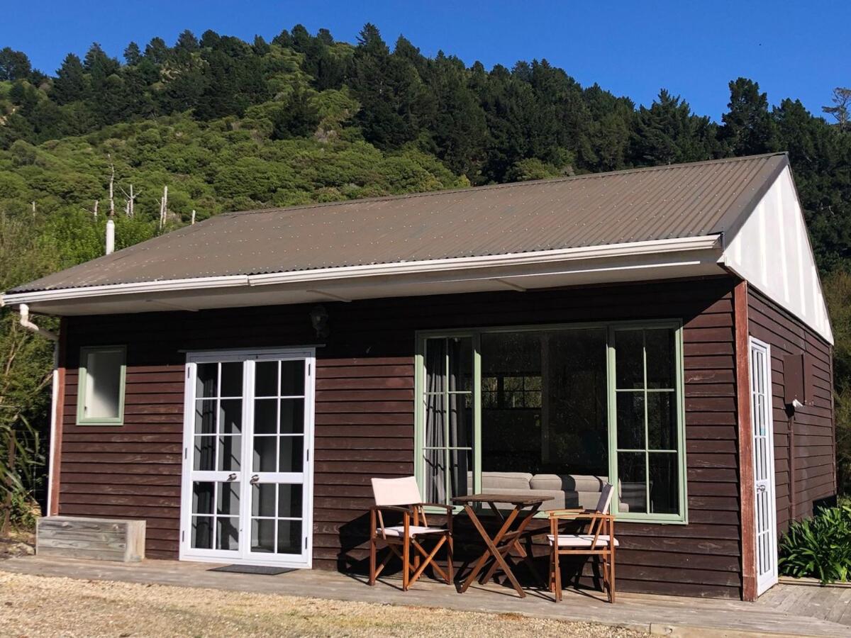 The Cottage in Waikawa - Bed and Breakfast Waikawa