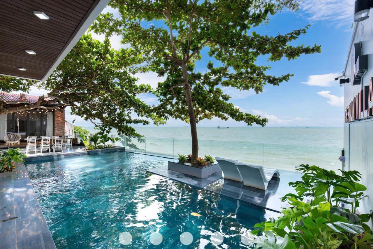 Biệt Thự VIP View TRỰC DIỆN Biển Ngay BÃI TẮM - Bed and Breakfast Vũng Tàu