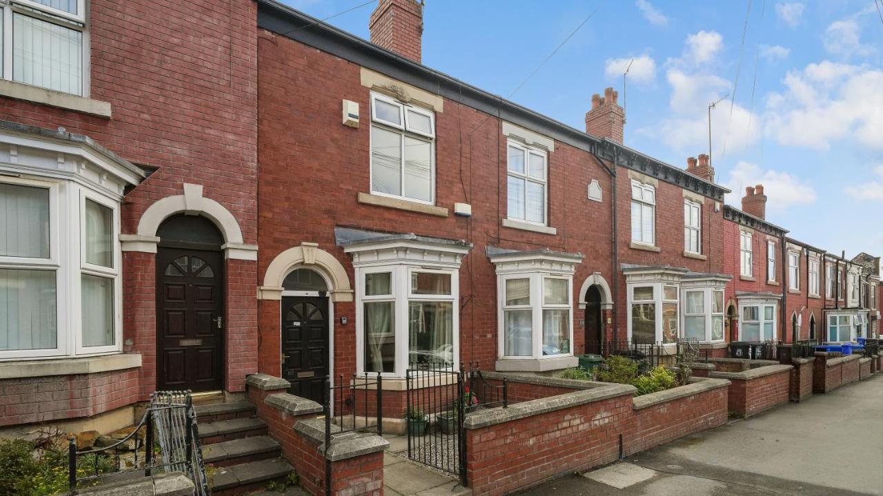 Cozy Sheffield Retreat 3BR, 2BA, Parking & WiFi - Ferienwohnung Sheffield