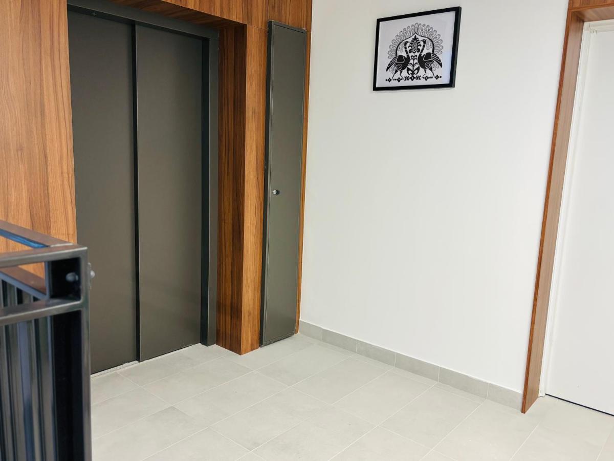 Lotus Apartments Impero oddzielna kuchnia 2 pokoje garaż