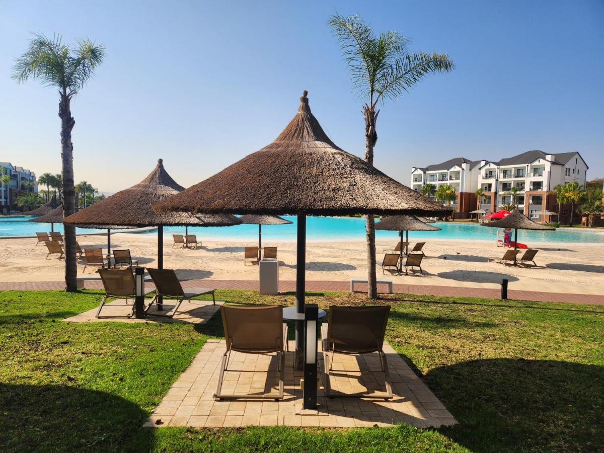 Luxury Apartment - The Blyde Crystal Lagoon - B&B Pretoria