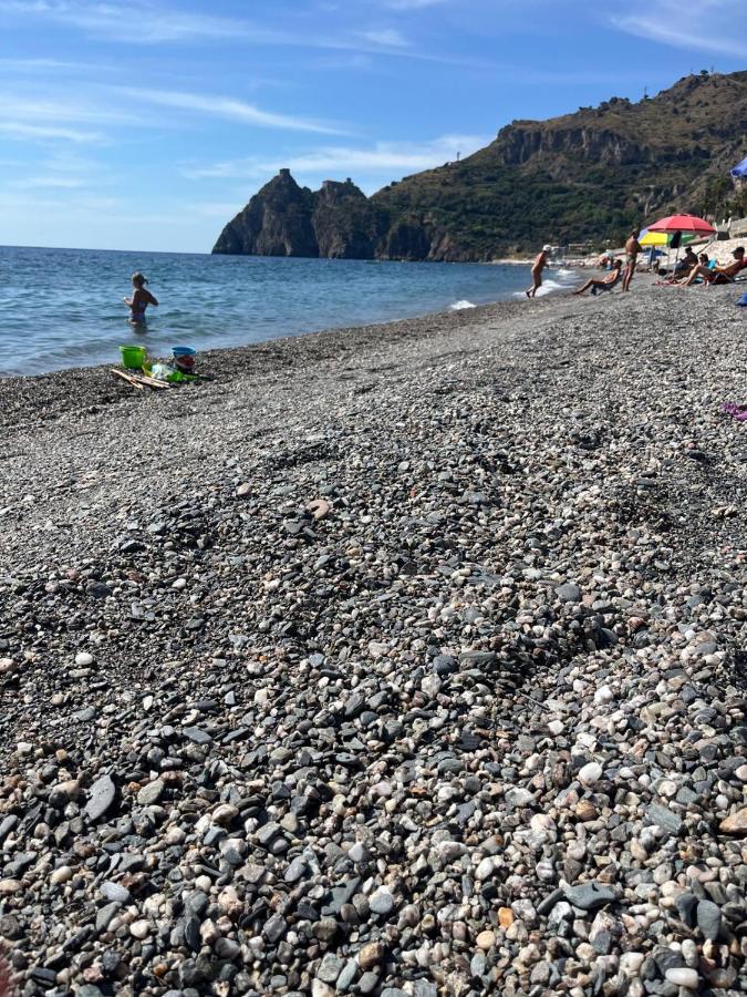 HoneyMoon Suite Apartment - Ferienwohnung Sant'Alessio Siculo