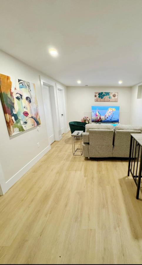 Cozy New Home in Moncton Near Casino&Magnetic Hill - B&B Moncton