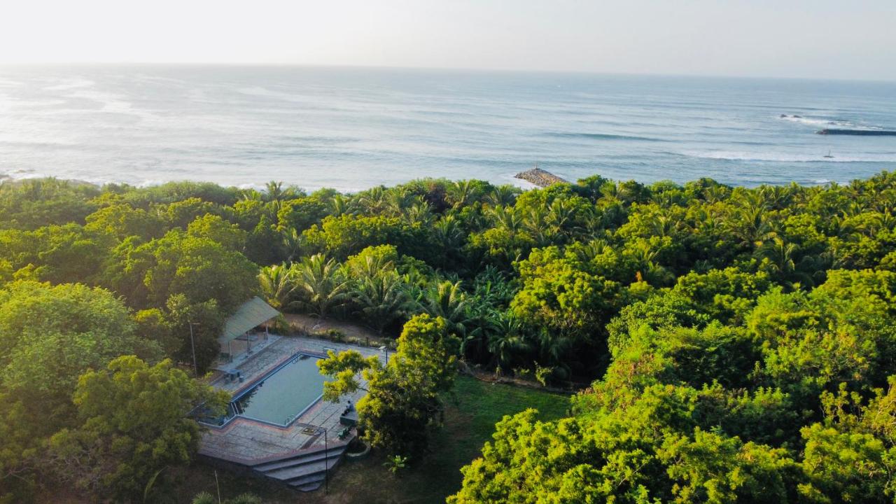 BAYU COVE Private Villa - B&B Tangalle