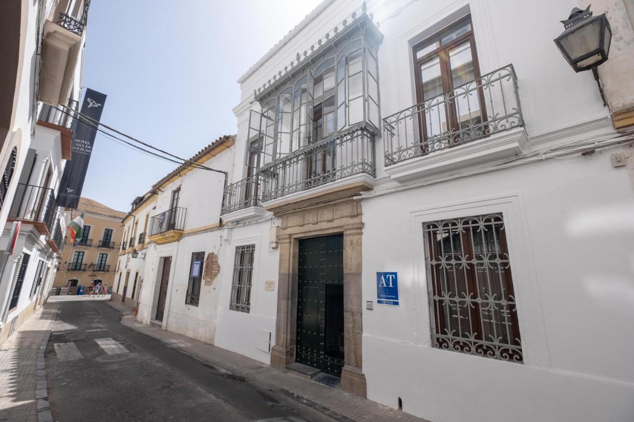 Suites Hotel Cetina Casa de Aguilar - Bed and Breakfast Córdoba
