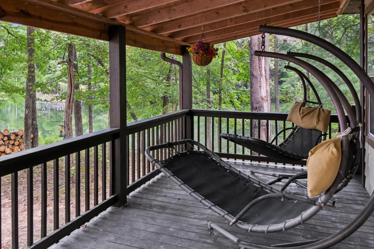 Cozy Cove Escape - Lakeside Retreat cabin - Chambres d’hôtes Crossville