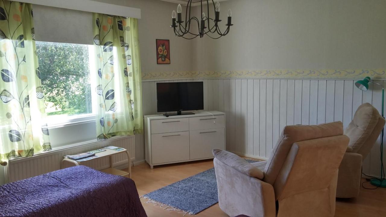 Apartment with Garden View