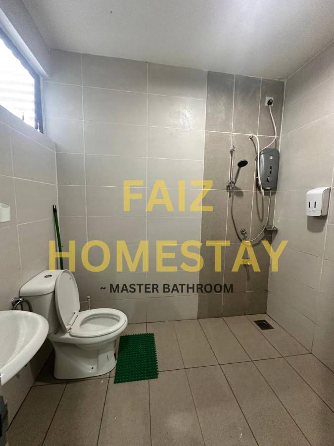 FAIZ HOMESTAY - B&B Kuching