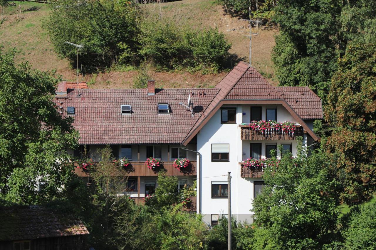 Superior One-Bedroom Apartment with Balcony