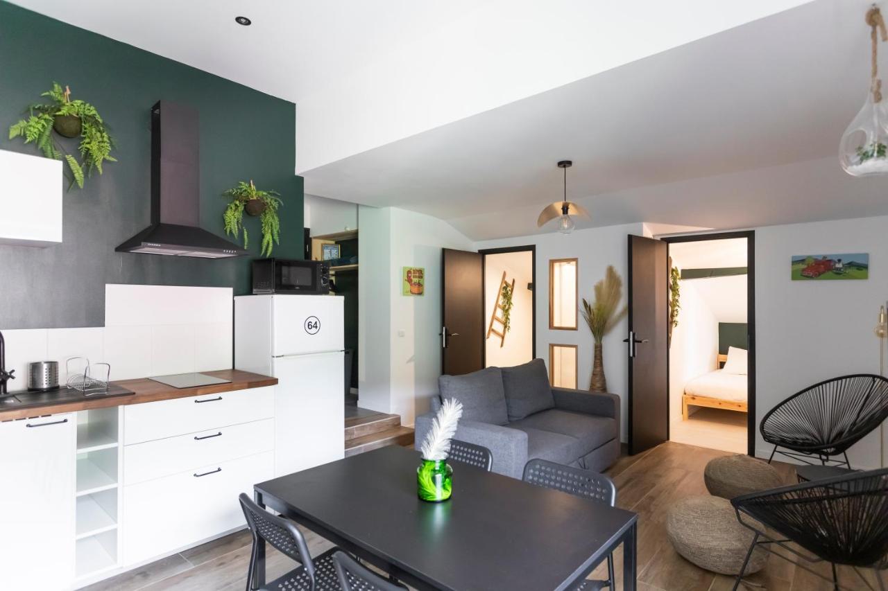 Appartamento con 2 Camere da Letto e Vista Giardino 