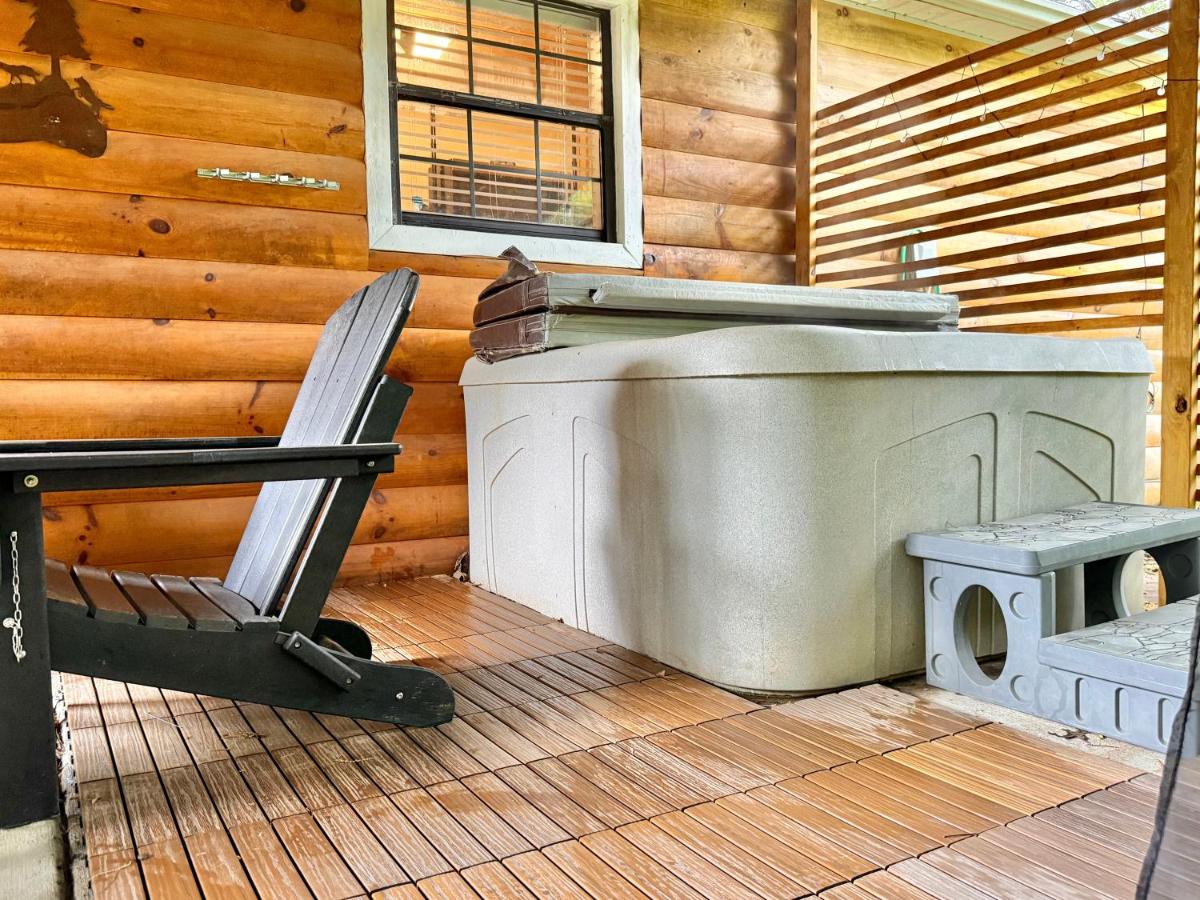 Wild Reindeer 5min From Parkway HOTTUB FIREpit - B&B Sevierville